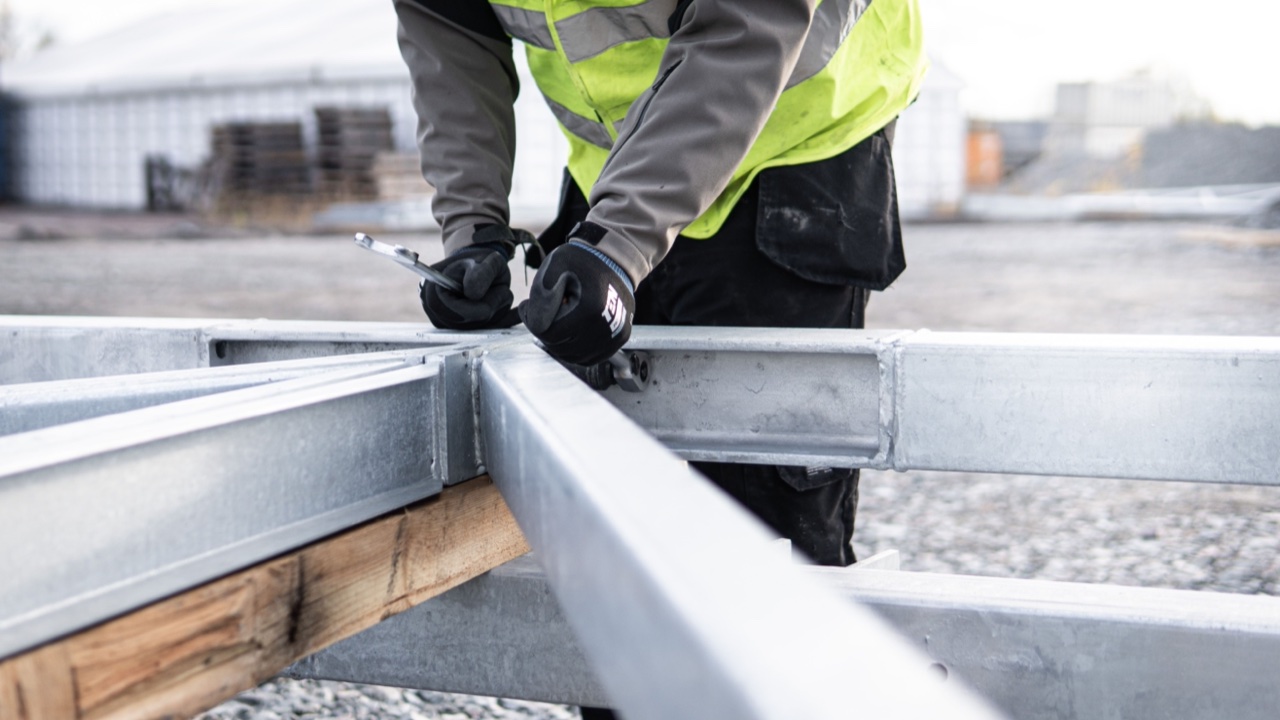 What a Structural Tubing Guide Reveals About Wall Thickness Assumptions in Standard Connection Tables